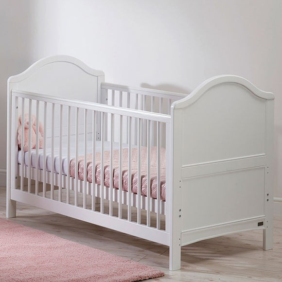 The gorgeous French White Wooden Cot Bed has teething rails, giving your child the maximum protection from harm.