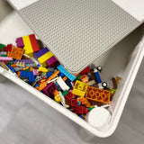 Montessori 5-in-1-Tisch- und 2-Stühle-Set für Kinder | Sand- und Wassergrube | Lego | Trocken abwischbare Oberseite | Grau und Weiß