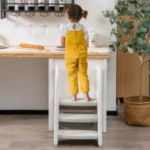 Grow-with-me Montessori Skridsikre trinskammel | Læringstårn | Hvid & Grå | 12 måneder plus