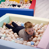 Stor Montessori Ball Pit Soft Play Set | Ballbasseng med indre gulvmatte | 130 x 130 x 25 cm | Pastellfarger 