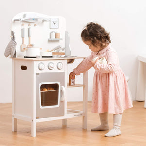 Drevená montessori kuchynka na hračky s realistickými doplnkami a tabuľou | Prírodné a biele