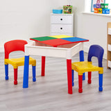 Este fabuloso conjunto de mesas de atividades com armazenamento e atividades é ideal para crianças mais novas.