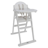 Esta elegante cadeira alta de madeira branca também é super resistente para manter o bebê seguro e também vem com uma bandeja e um apoio para os pés.