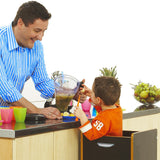 برج التعلم Little Helper FunPod باللون الأسود للترويج. التغذية والأكل الصحي في برج المطبخ المرح الخاص بأطفالك.