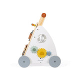 Inkluderet på denne 9-aktiviteter baby rollator er en labyrint, tandhjul og en form sorterer, musikinstrumenter og abacus