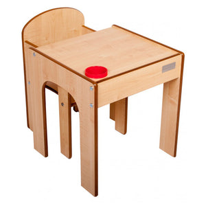 Conjunto de mesa e cadeiras infantis de madeira Little Helper FunStation - acabamento natural com caneta inserida e pote de pincel