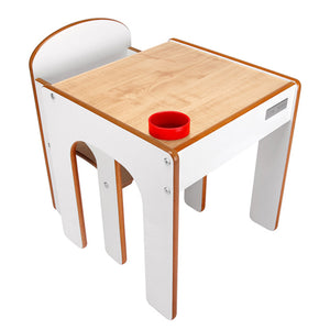 Ξύλινο παιδικό τραπέζι και καρέκλες από τη βραβευμένη εταιρεία Little Helper - φυσικό και λευκό φινίρισμα με ένθετο στυλό/θήκη για γλάστρα για πινέλο