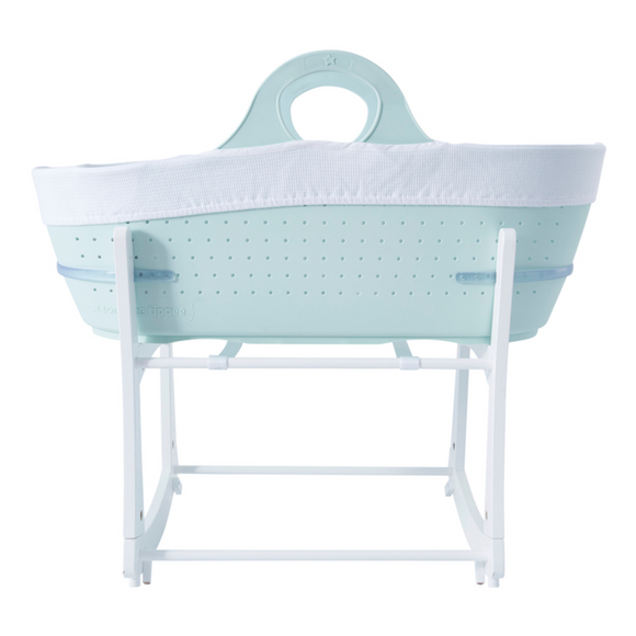 This safe, stylish and portable Moses basket is perfect for baby’s naps around the house or out and about.