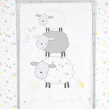 El cambiador Snoozy Sheep Baby proporciona comodidad y tonos relajantes.