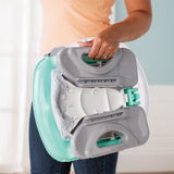 ブースターはコンパクトに折りたためるのでお出かけに最適で、カバーは洗濯機で洗えます。 