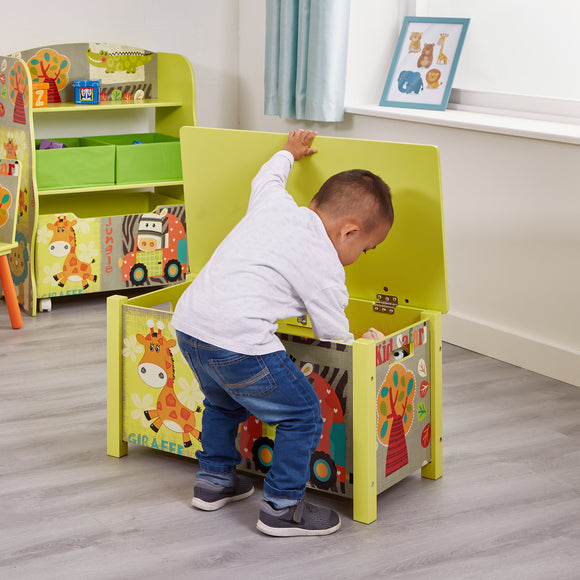 Bright colours and super cute animal designs adorn our Kid Safari Animals wooden toy box