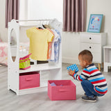 Progettato per insegnare ai tuoi bambini ad appendere i vestiti e a riporre i giocattoli.