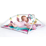 Esta colorida alfombra de juegos para bebés de color caramelo es el regalo perfecto para cualquier bebé recién nacido.