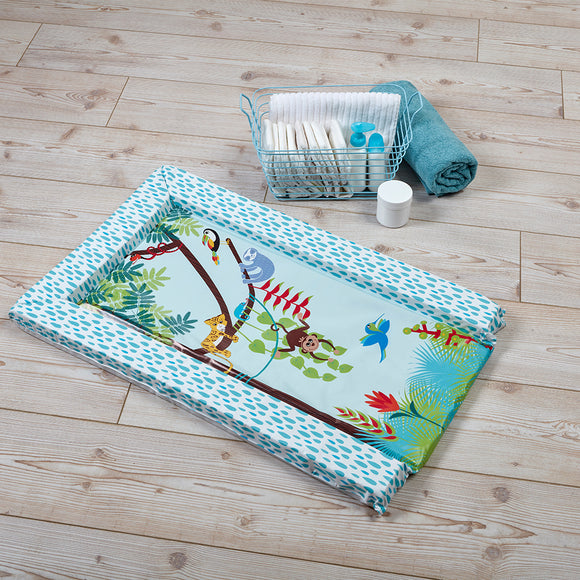 The Rainforest friends changing mat features a bright, fun print of adorable animals in the rainforest to keep your baby safe