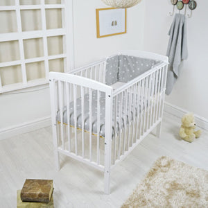 Weißes, platzsparendes, höhenverstellbares Kinderbett aus Kiefernholz | 105 cm lang x 55 cm breit