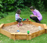 Grote, voorbehandelde houten zandbak voor zwaar gebruik met stoelen en regenhoes | 1,8 m diameter | 18m+