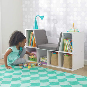 Børne reol | legetøjsopbevaring | børn læsekrog | hvid grå polstret sæde