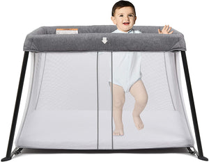 Einfach zu montierendes, leichtes, tragbares 2-in-1-Baby-Laufgitter und Reisebett | Matratze, Laken und Tragetasche | Grau | 0-36m