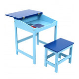 Deje que sus pequeños jueguen en la oficina, hagan sus tareas o creen sus obras maestras en este hermoso escritorio infantil azul con tapa y almacenamiento.