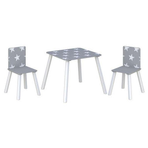 Fresco e carino, questo tavolo e sedie per bambini hanno una combinazione di colori bianco e grigio tenue con stelle bianche sparse su di essi