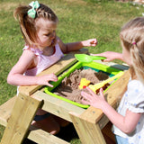 Includes a bowl for water, sand or mud as well as a lid to transform the table when it’s time for lunch or arts and crafts.